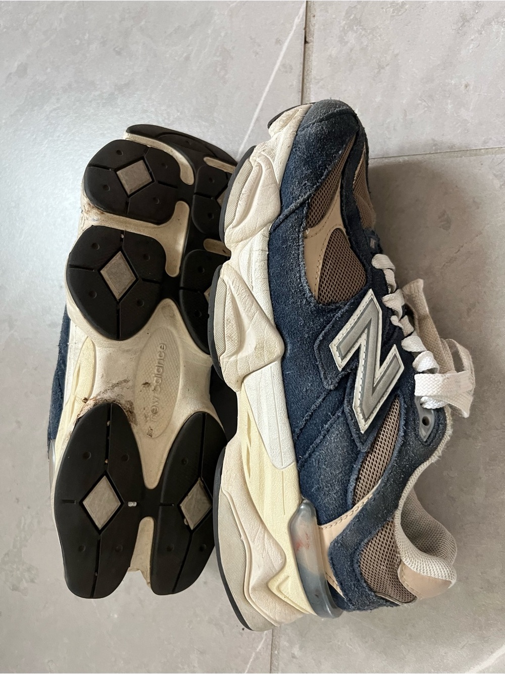 New Balance Navy and Tan Low-Top Sneakers - Picture 4 of 6